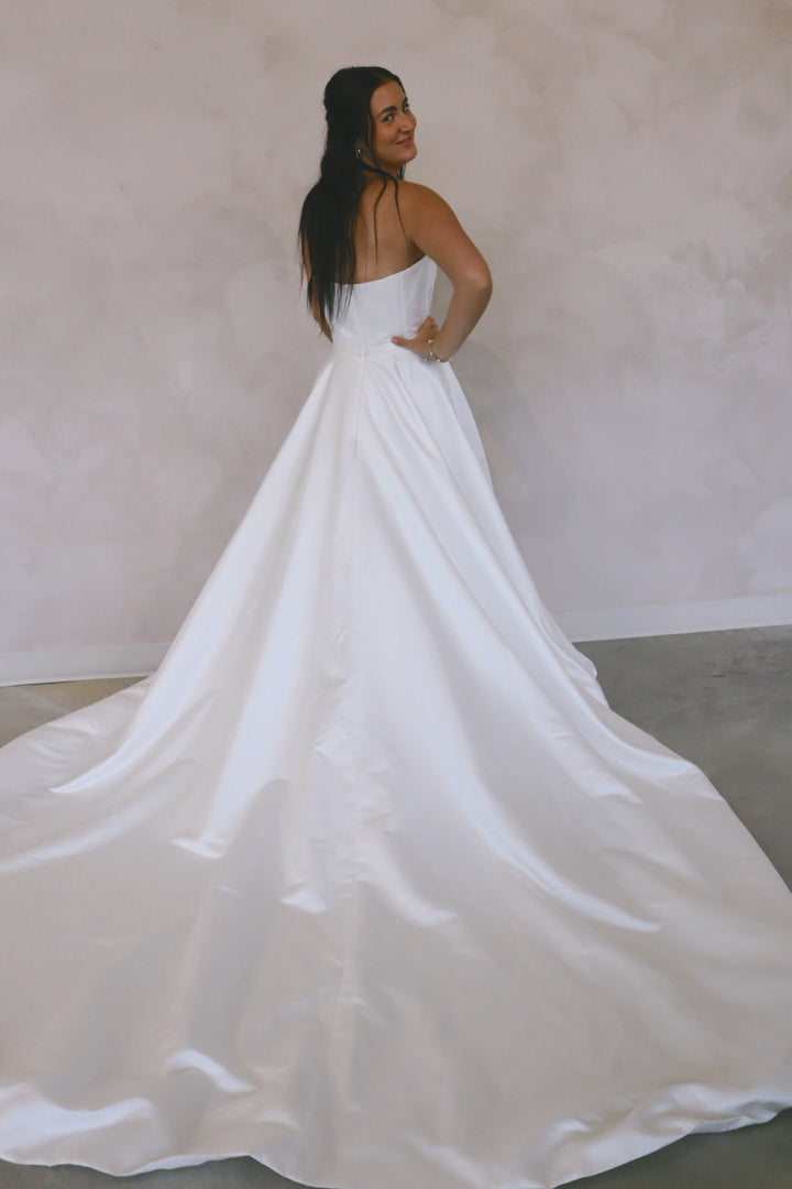 Size 10 | Aria by Eva Lendel