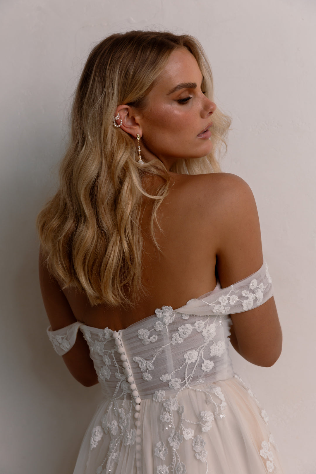 Size 10 | Yara by Tania Olsen