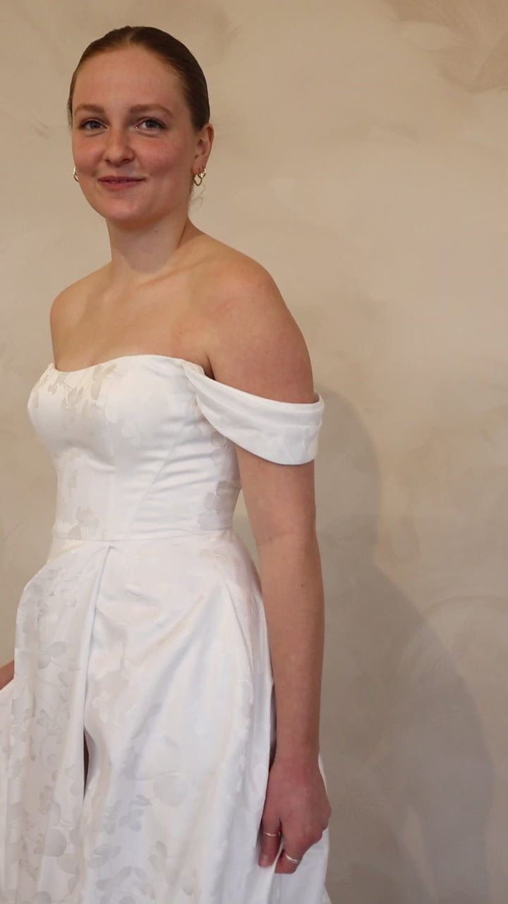 Size 24 | Mae by Take Heart