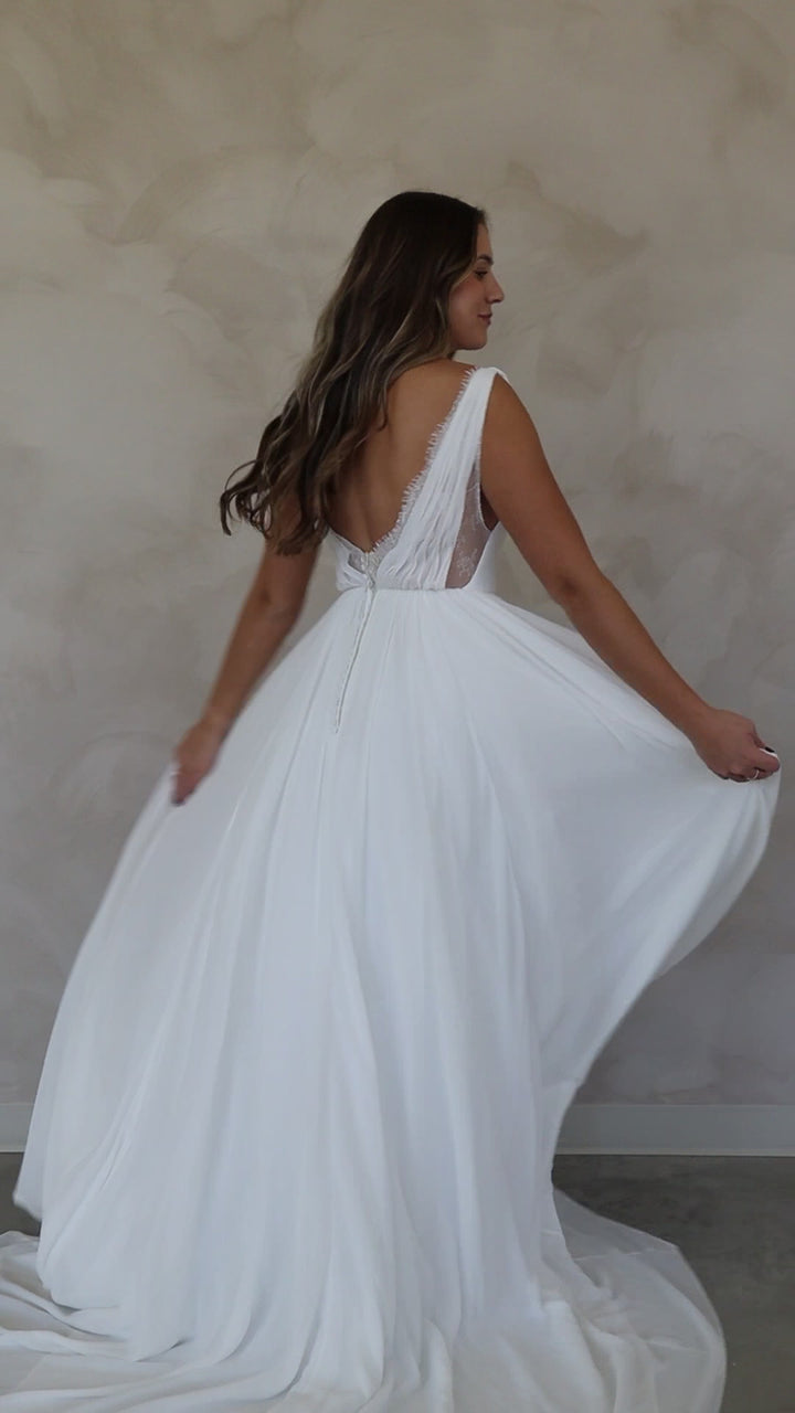 Size 04 | Moira by Tania Olsen