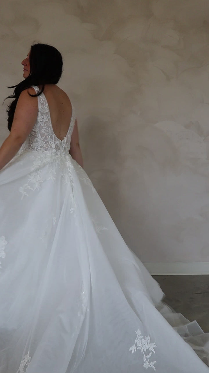 Size 16 | Nina by Maya Bella