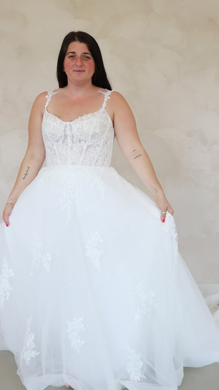 Size 12 | Edie By Maya Bella