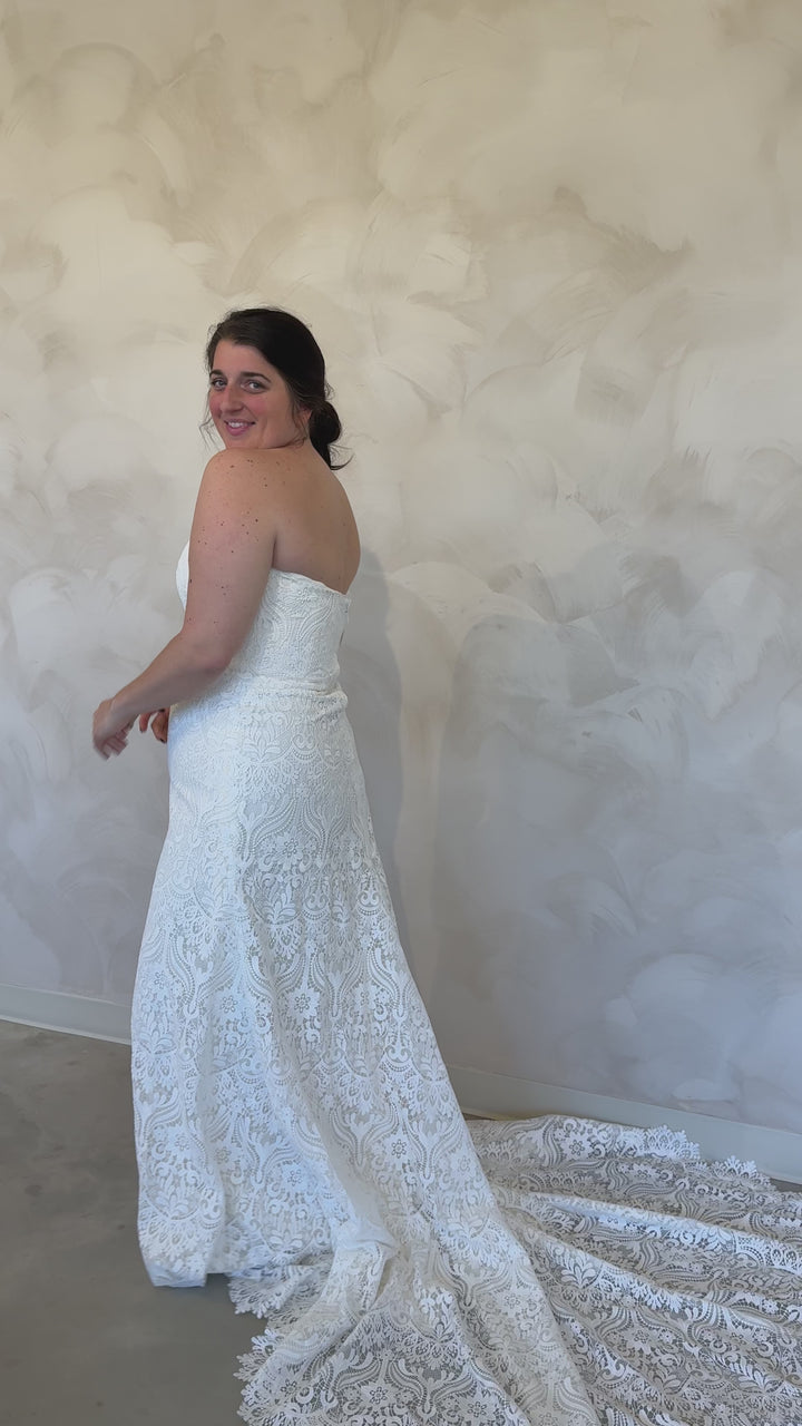 Size 12 | Ember by Lovely