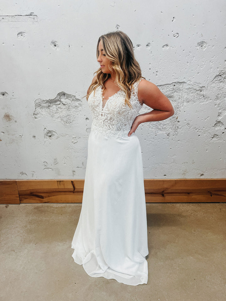 Tag Size 18 | Dearly Loved Bridal