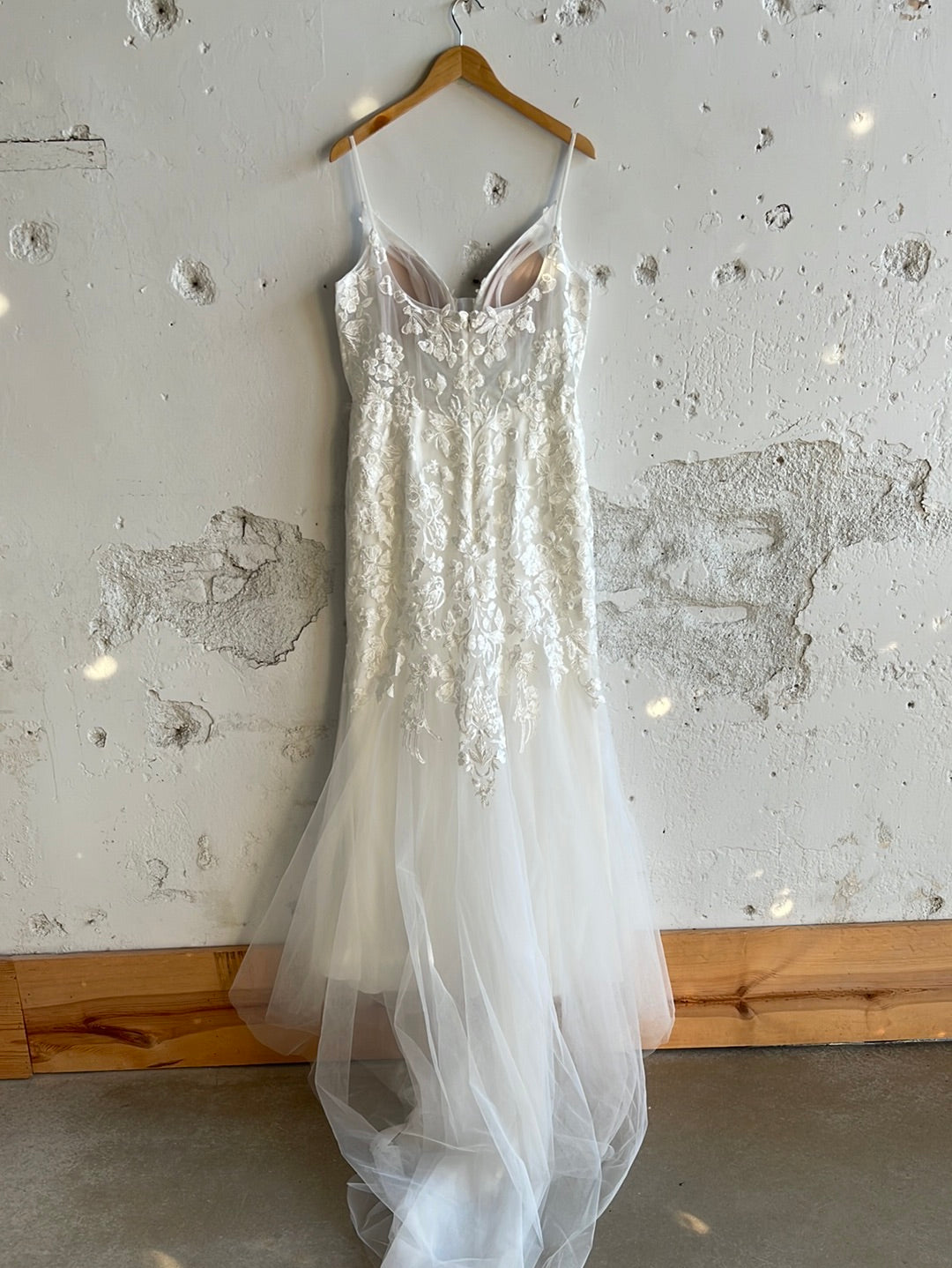 Tag Size 18 | Dearly Loved Bridal